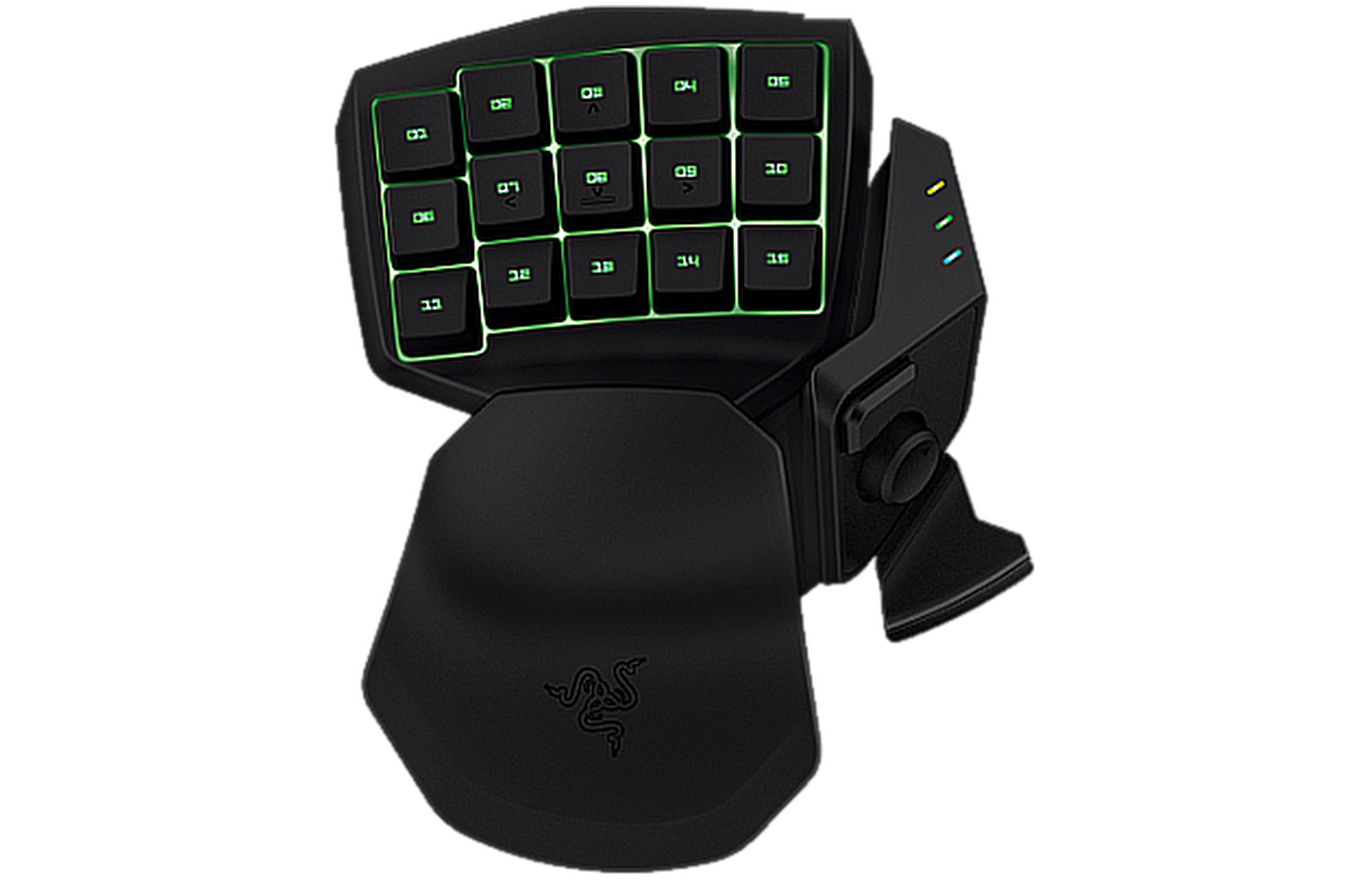 Original Razer Tartarus keypad with its thumb controls and bank indicators